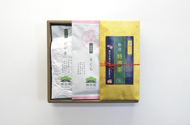 重量感たっぷりの贈り物に...【箱入れ包装】│②冬の定番ギフト【金粉茶入】
